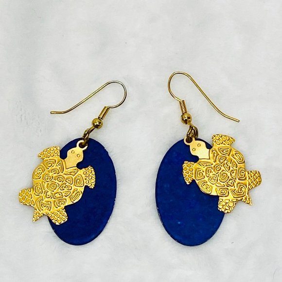VIntage Newpro Turtle Earrings - Picture 2 of 6
